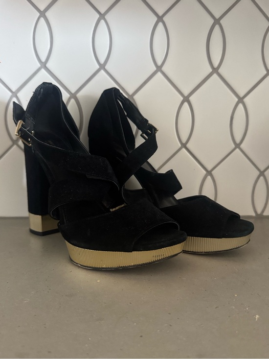 Michael Kors Black Suede Platform Heels Gold Detail Sandals (8.5)